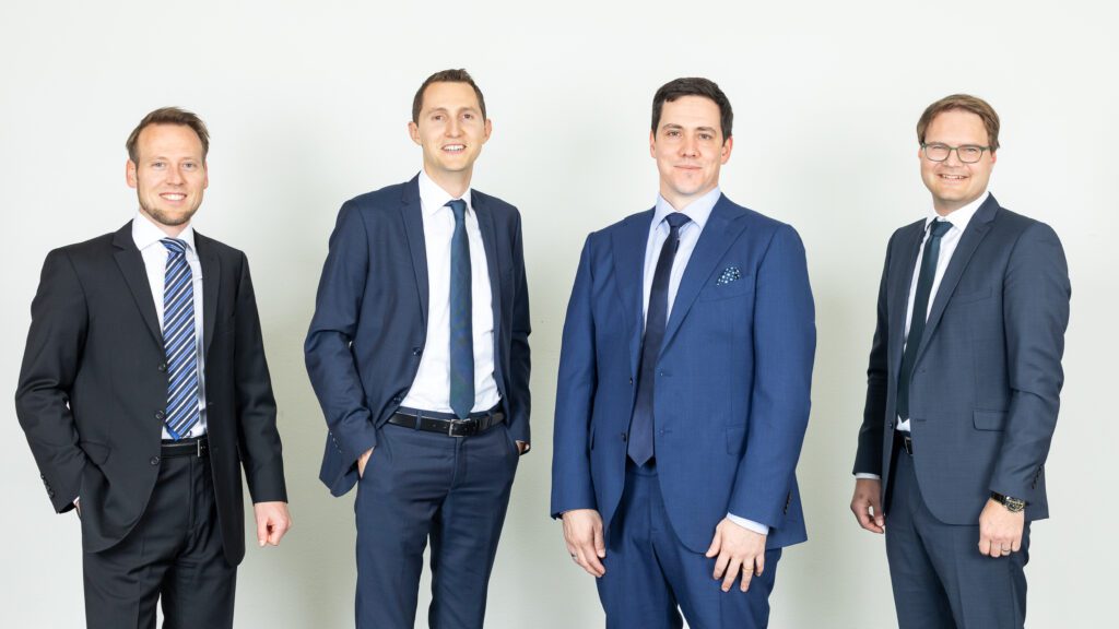 Image: the founders of i2 group
From left to right: Markus Benz (Head of Technology), Marco Müller (Head of Strategy & Business Development), Gregor Stadelmann (CEO), Dominik Hertig (Head of Legal & Operations)